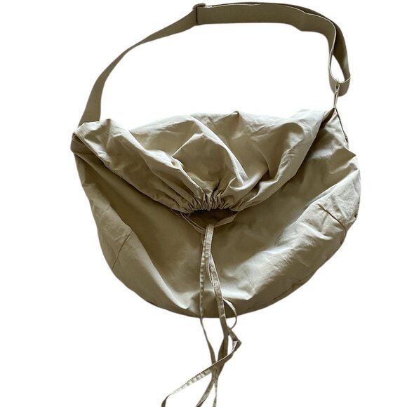 UNIQLO U Drawstring Shoulder Bag in Natural - Picture 3 of 6